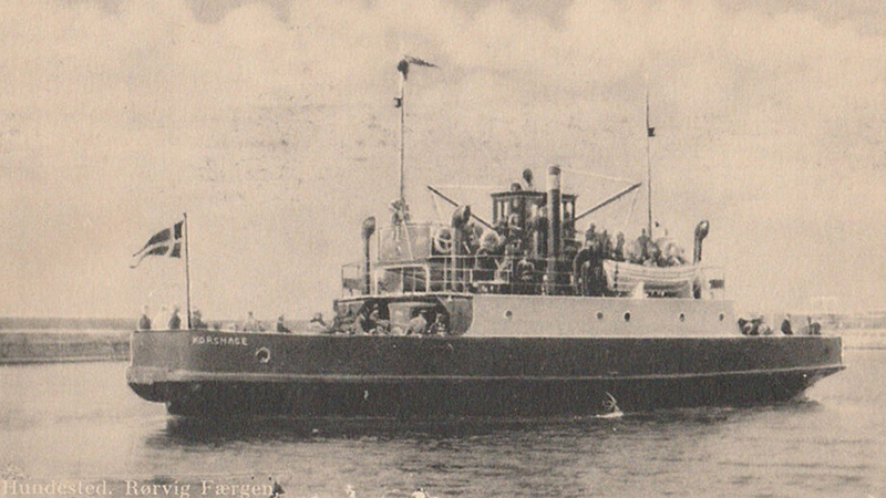 Korshage ankommer i Hundested Havn
